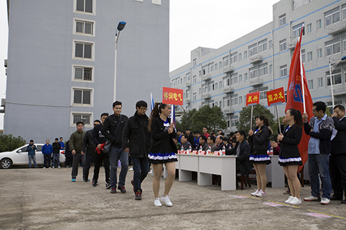 得润电气　电气成套设备厂家　咨询热线：4000551777